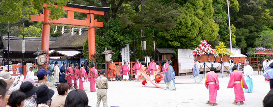 上賀茂神社の神事 葵祭