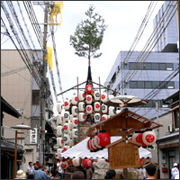 岩戸(いわと)山